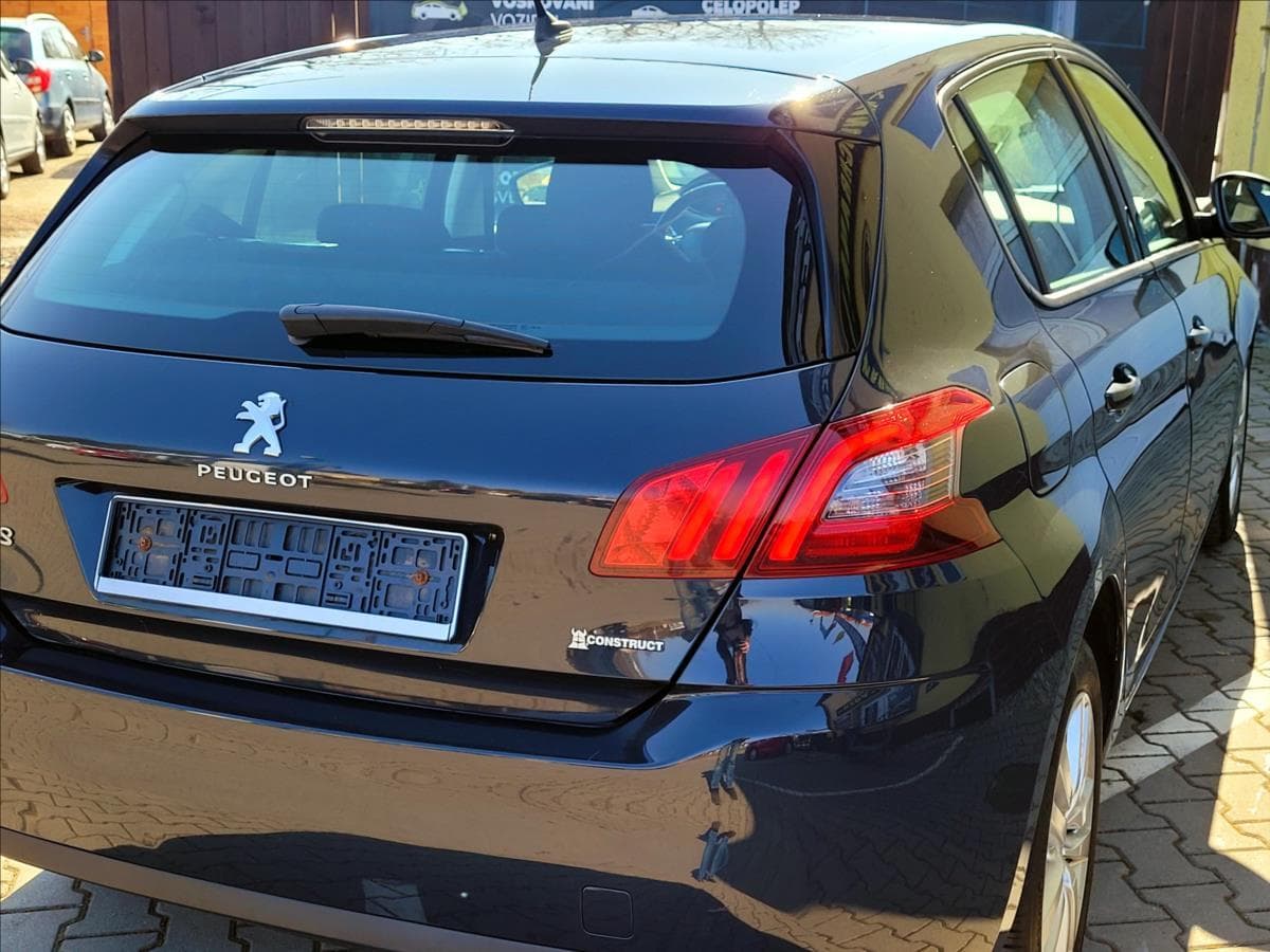 2020 Peugeot 308 - 10
