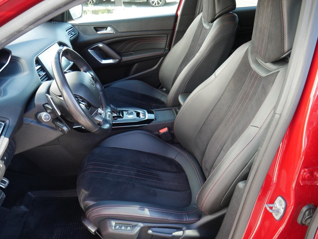 2019 Peugeot 308 - 9