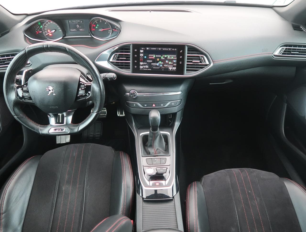 2016 Peugeot 308 - 10