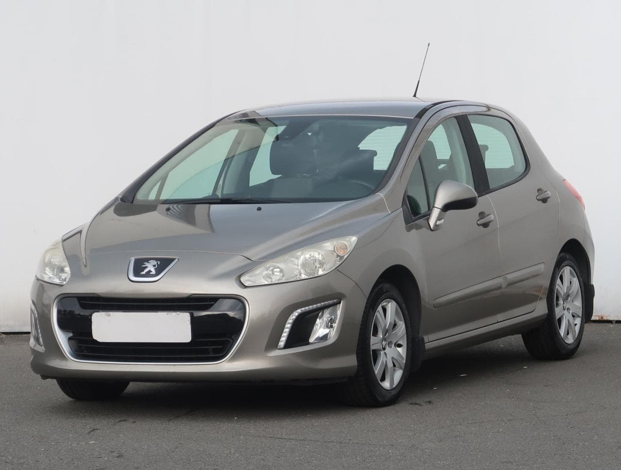 2012 Peugeot 308 - 3