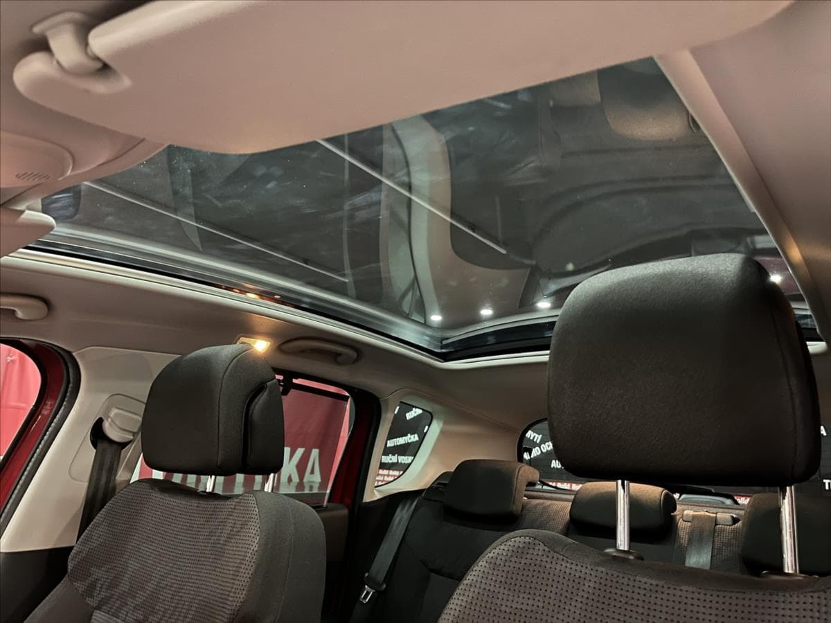 2011 Peugeot 3008 - 20
