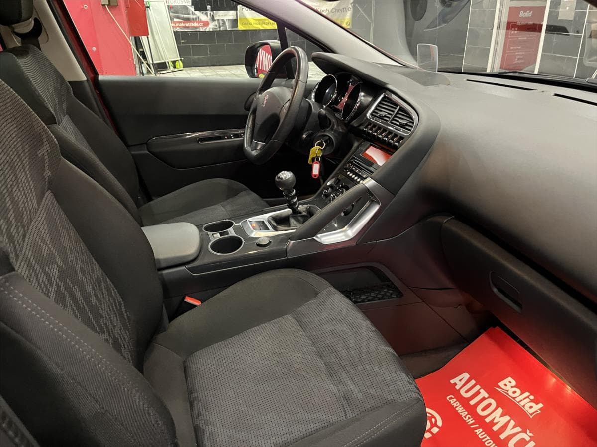 2011 Peugeot 3008 - 11