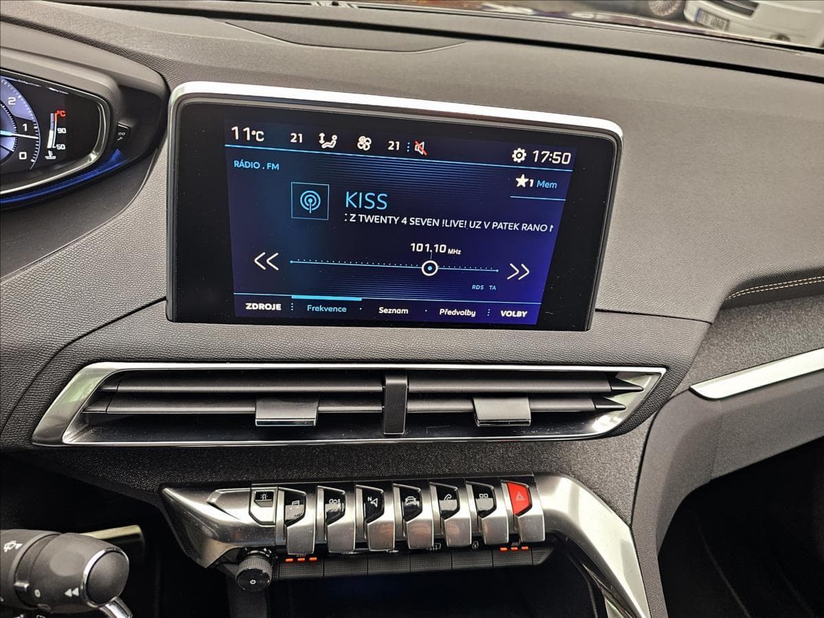 2018 Peugeot 3008 - 19