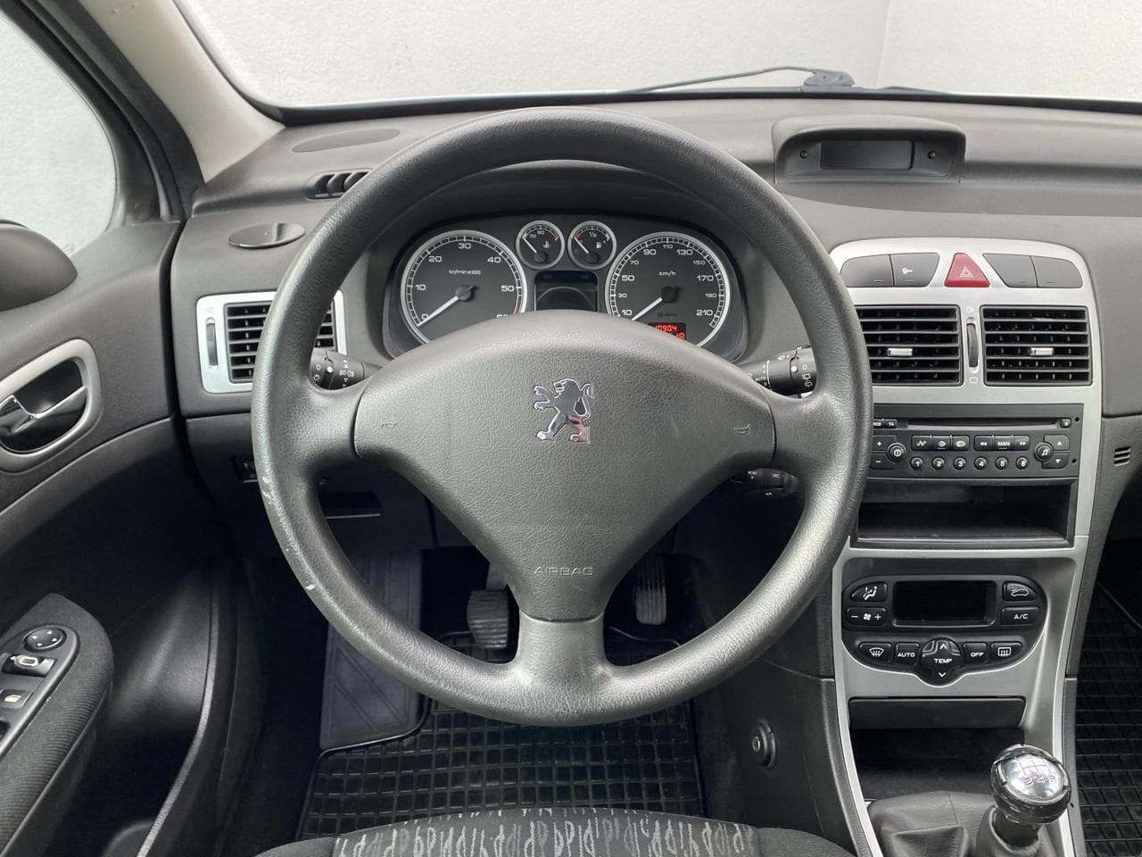 2004 Peugeot 307 - 11