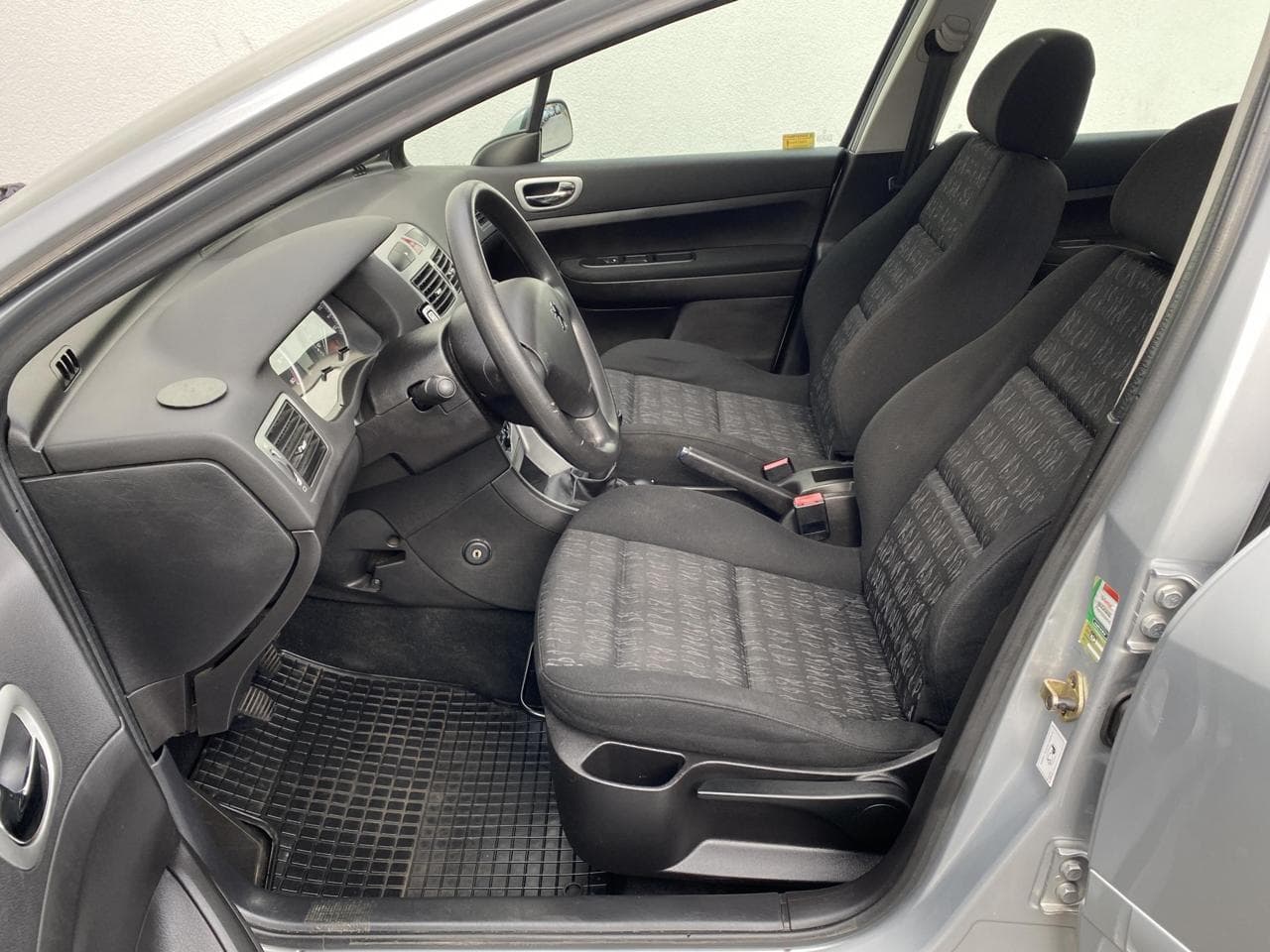 2004 Peugeot 307 - 9