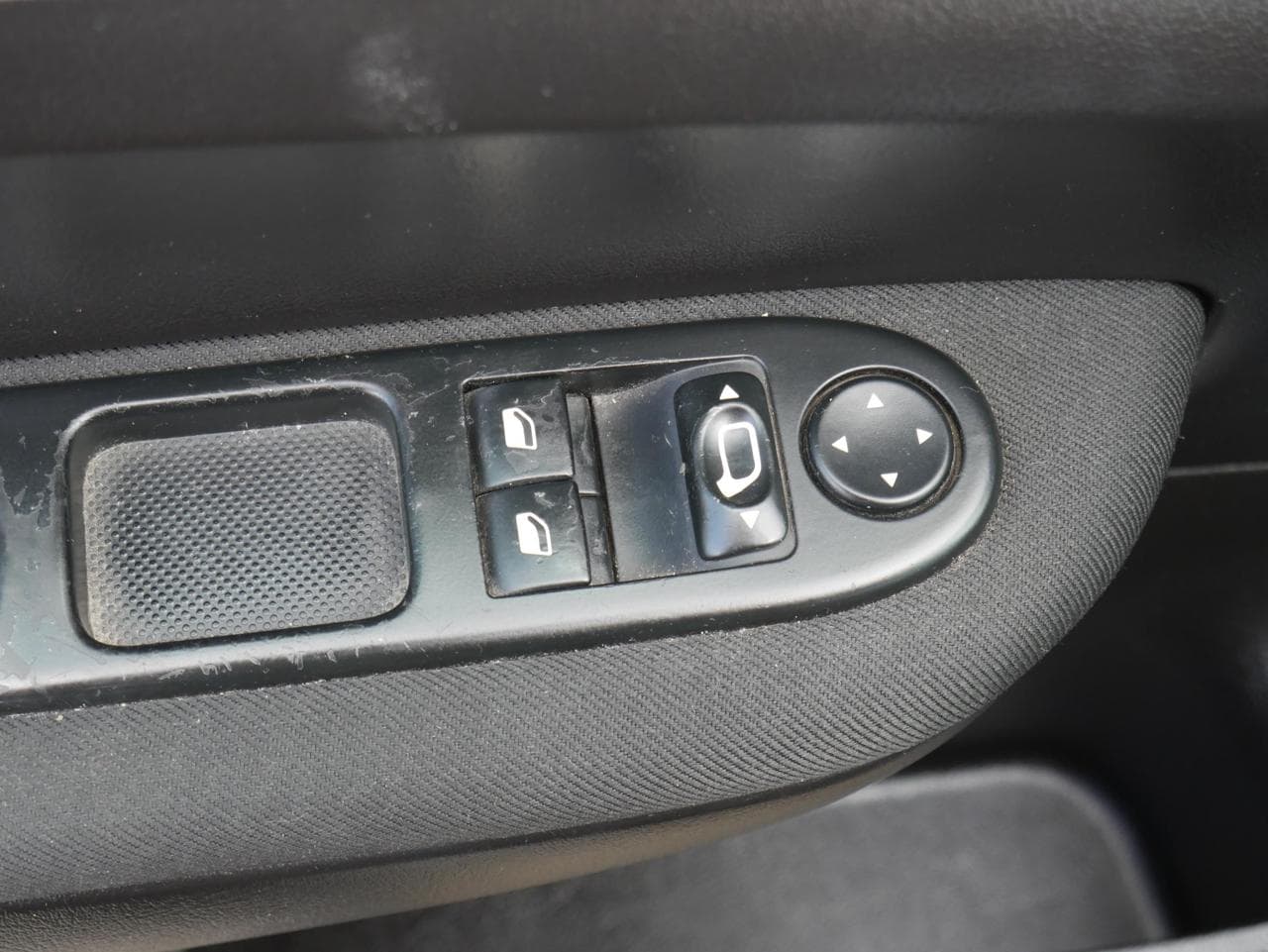 2008 Peugeot 307 - 11