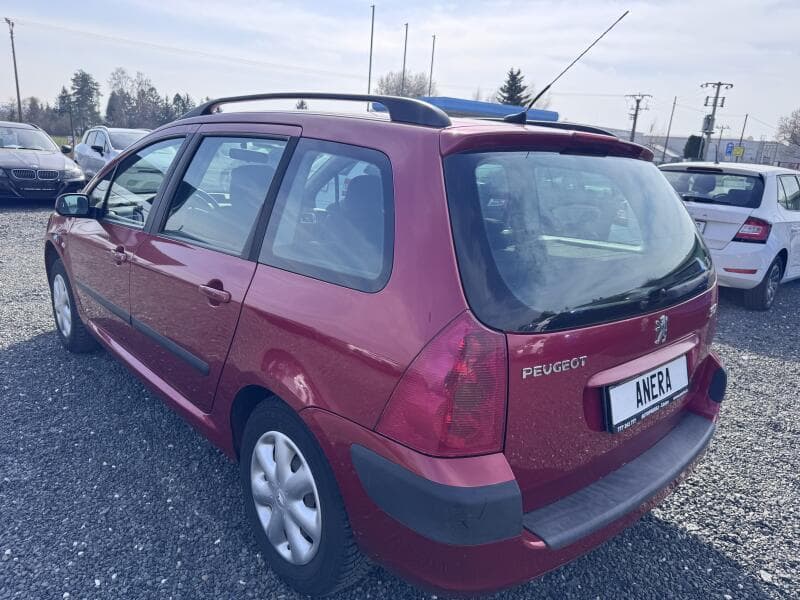 2004 Peugeot 307 - 8