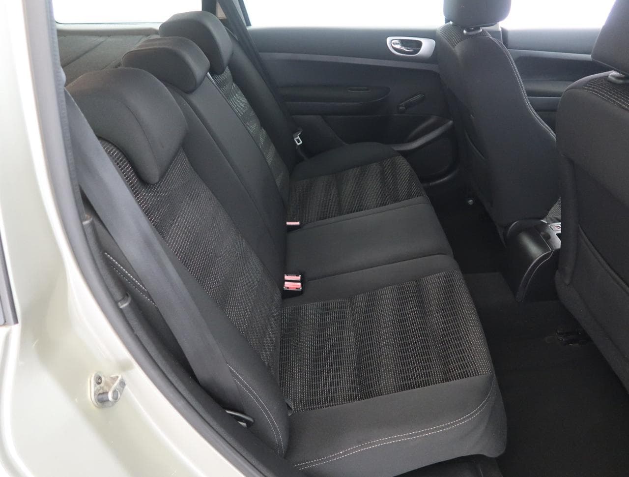 2008 Peugeot 307 - 25