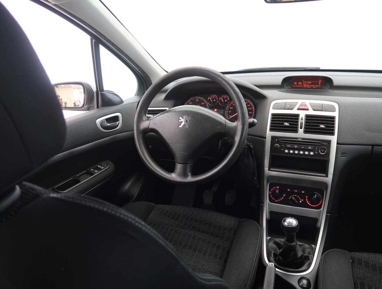 2008 Peugeot 307 - 17