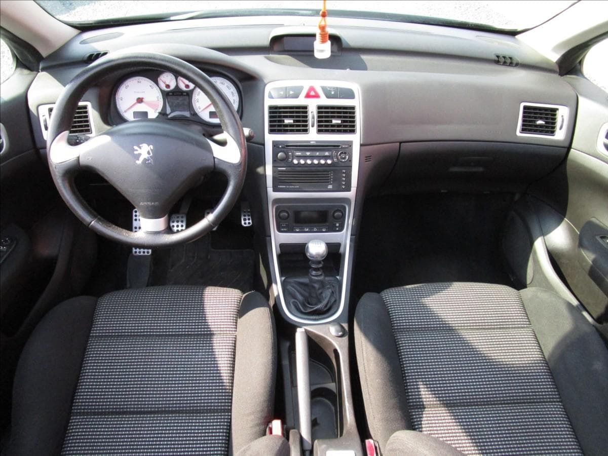 2008 Peugeot 307 - 13
