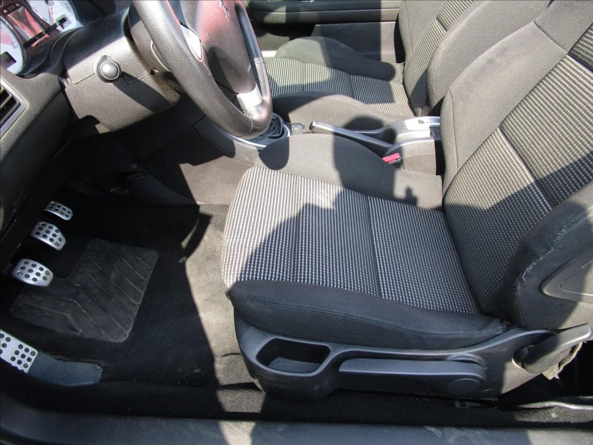 2008 Peugeot 307 - 21