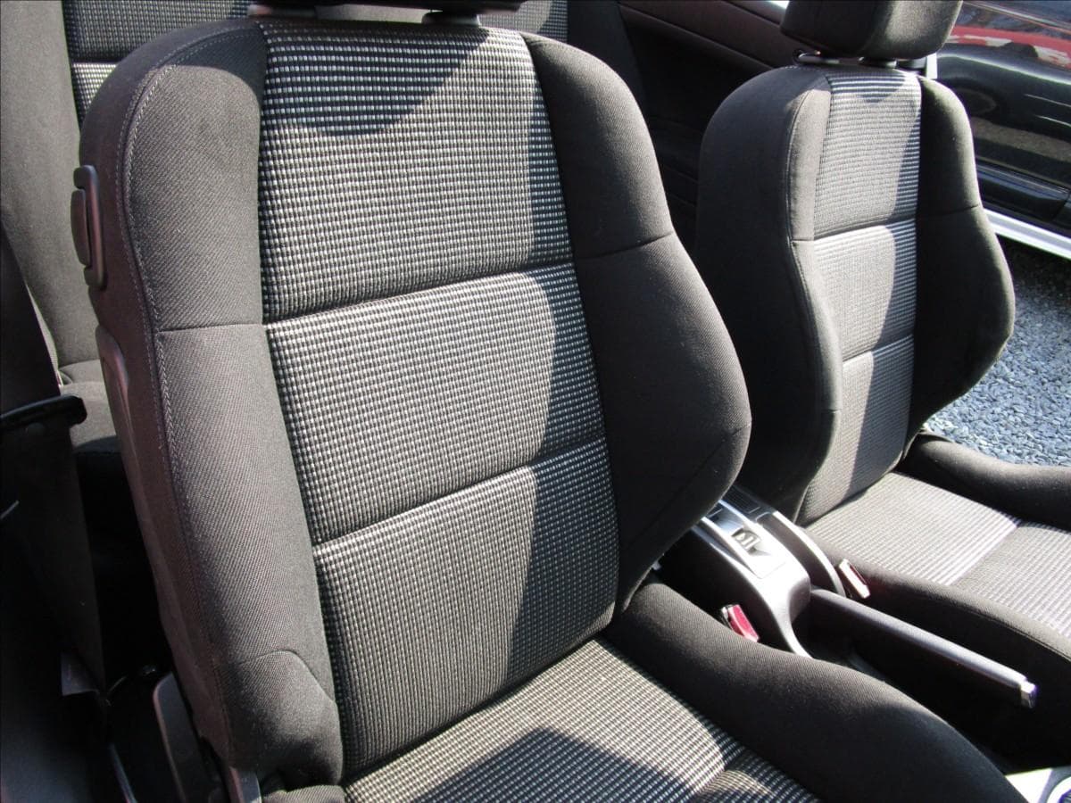 2008 Peugeot 307 - 33