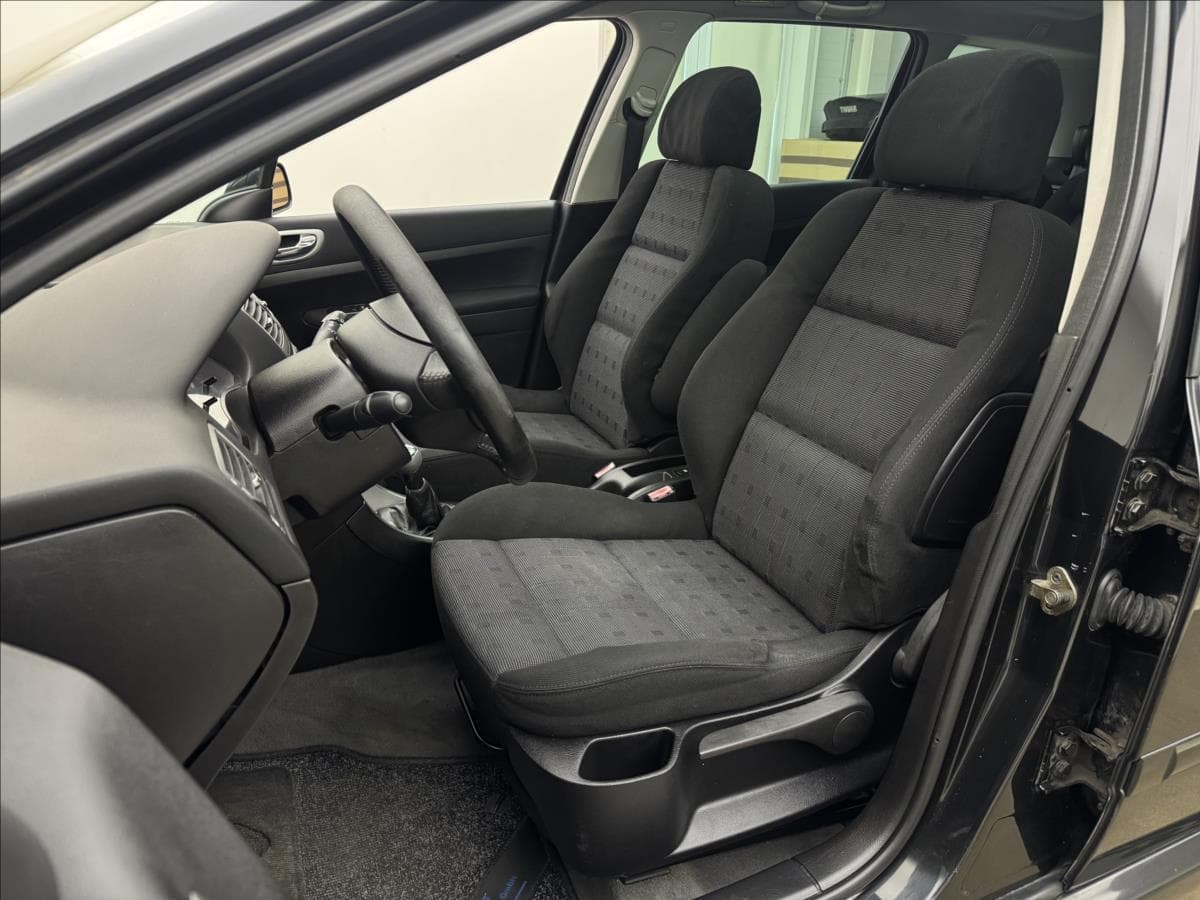 2002 Peugeot 307 - 18