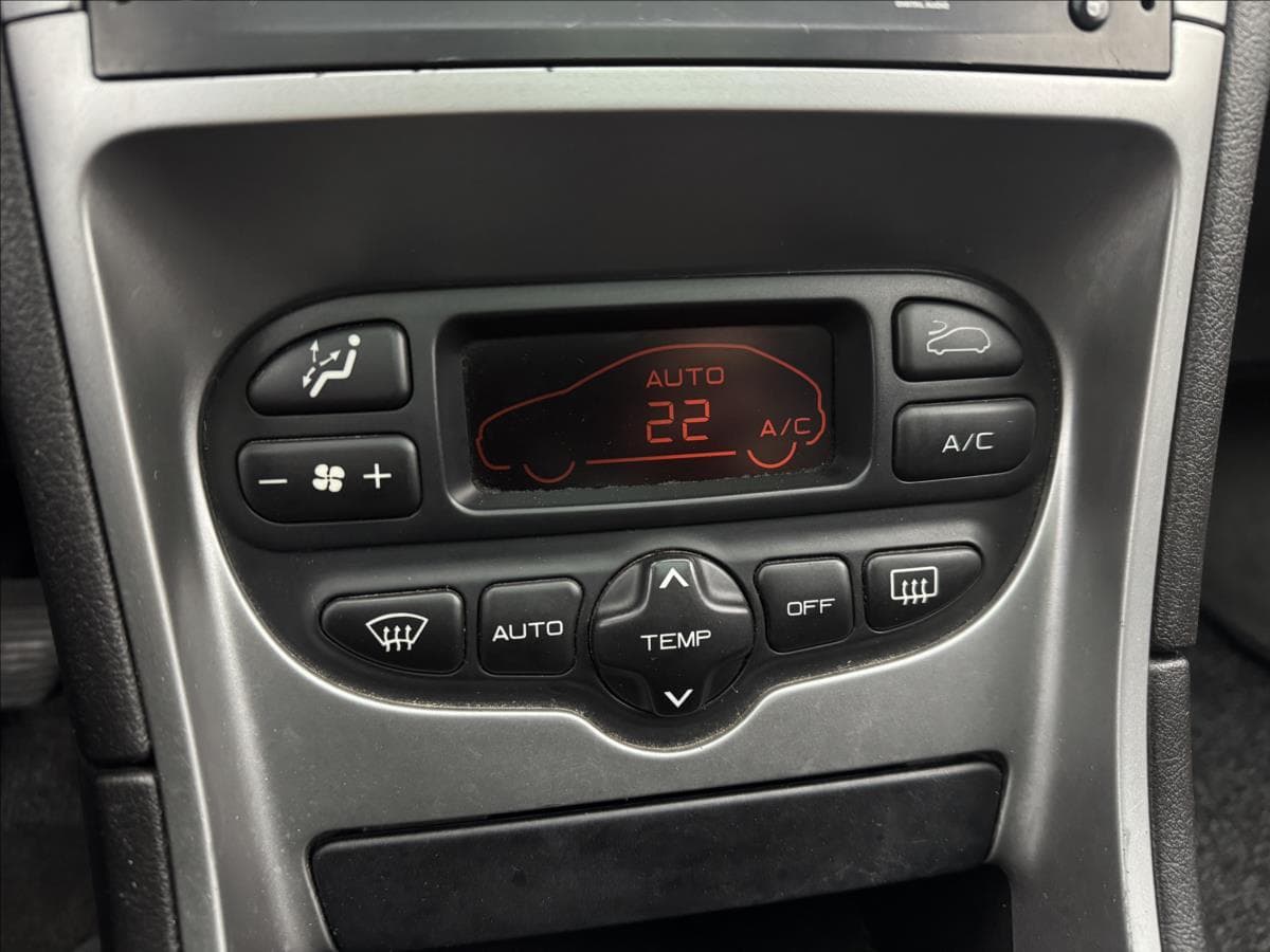 2002 Peugeot 307 - 13