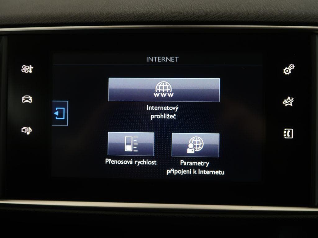 2014 Peugeot 308 - 19