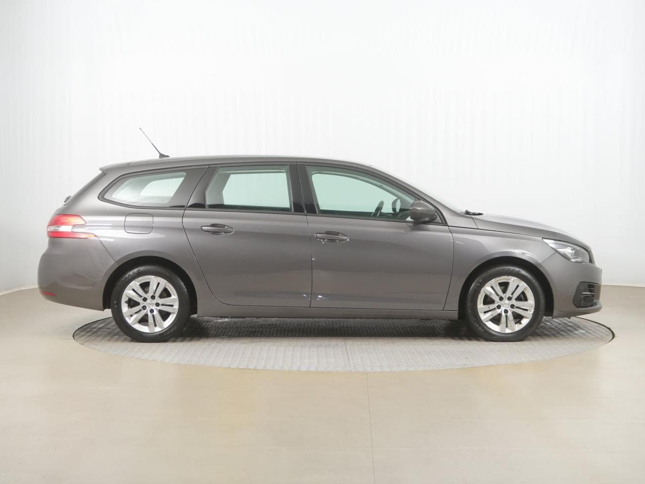 2019 Peugeot 308 - 8