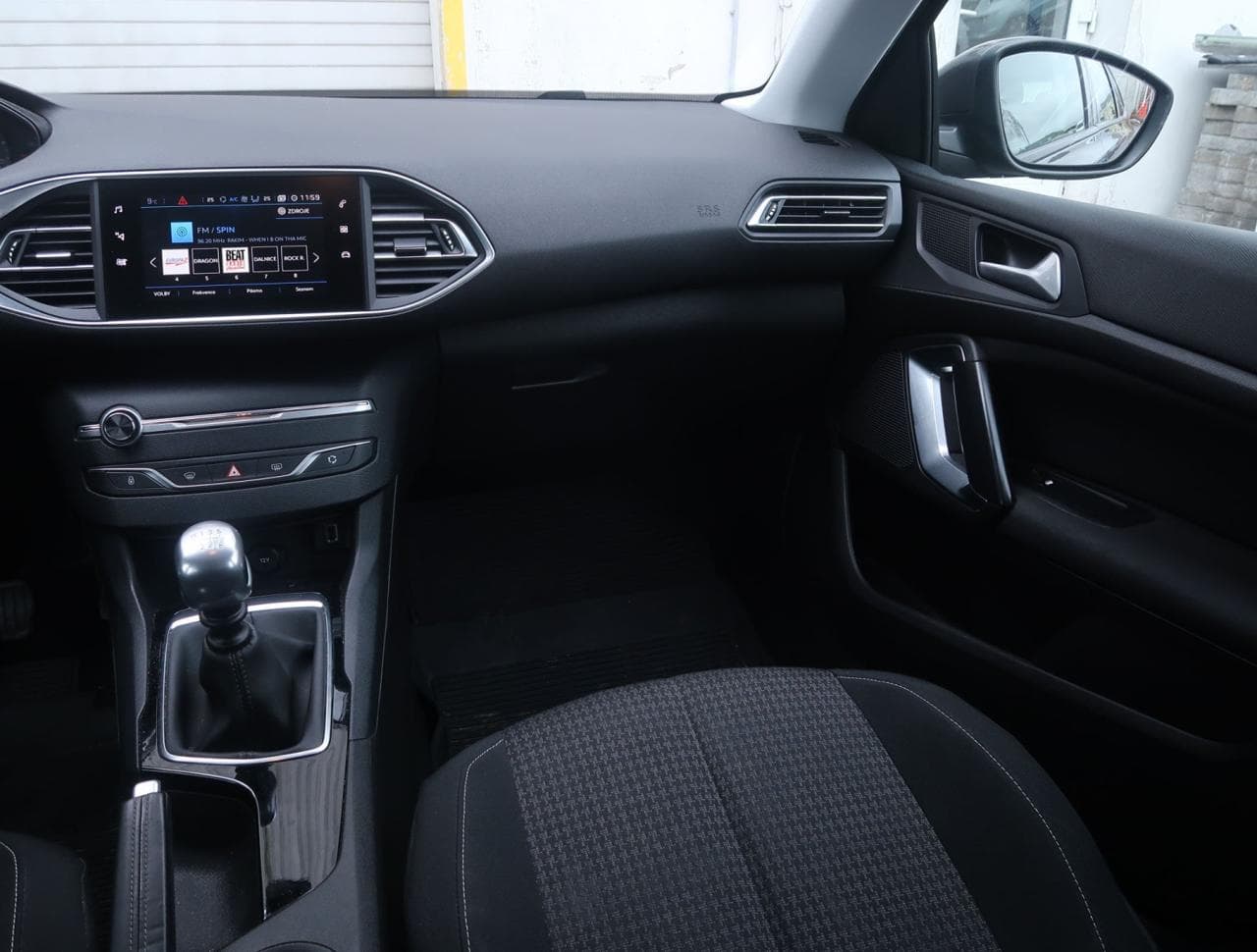 2019 Peugeot 308 - 11