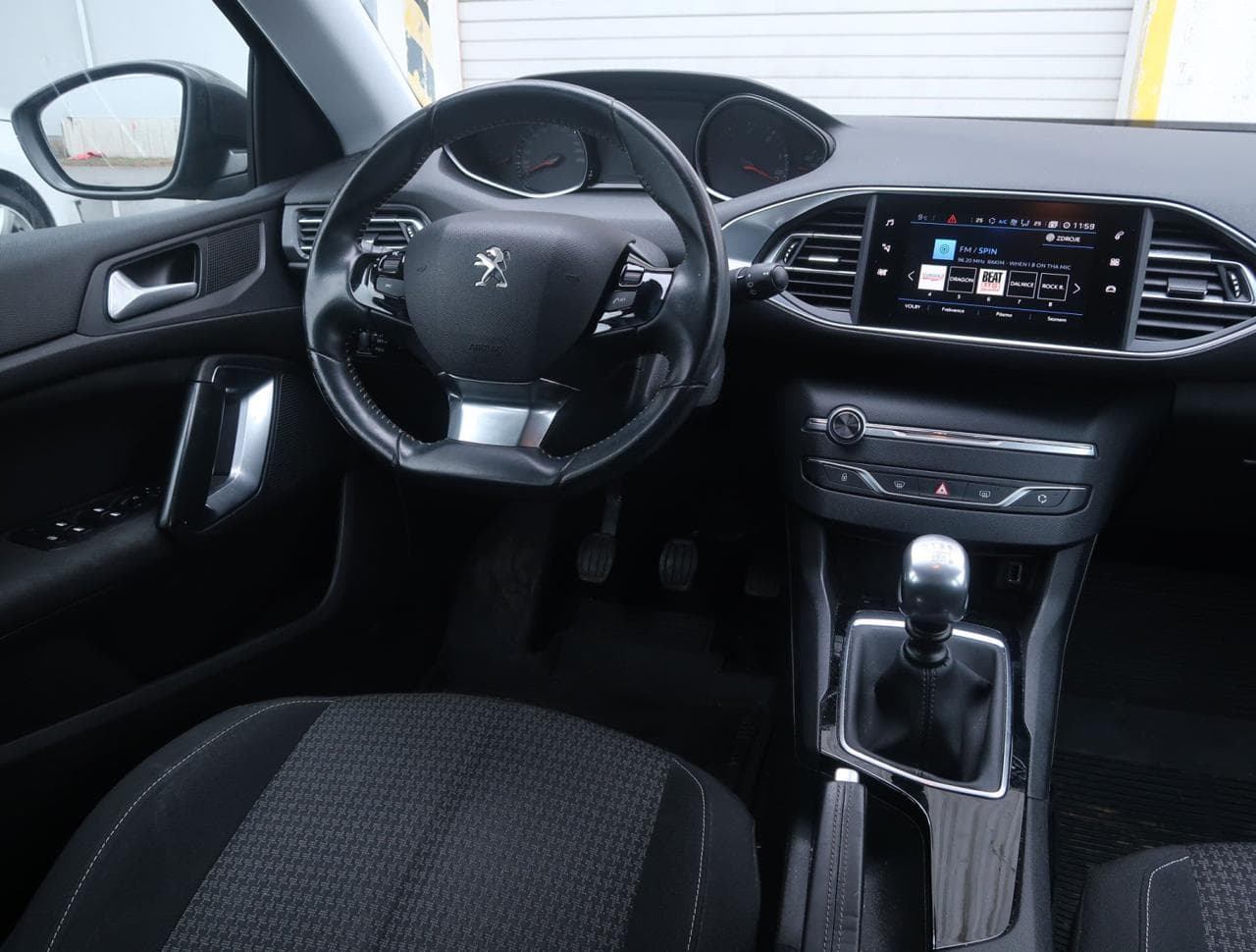 2019 Peugeot 308 - 9