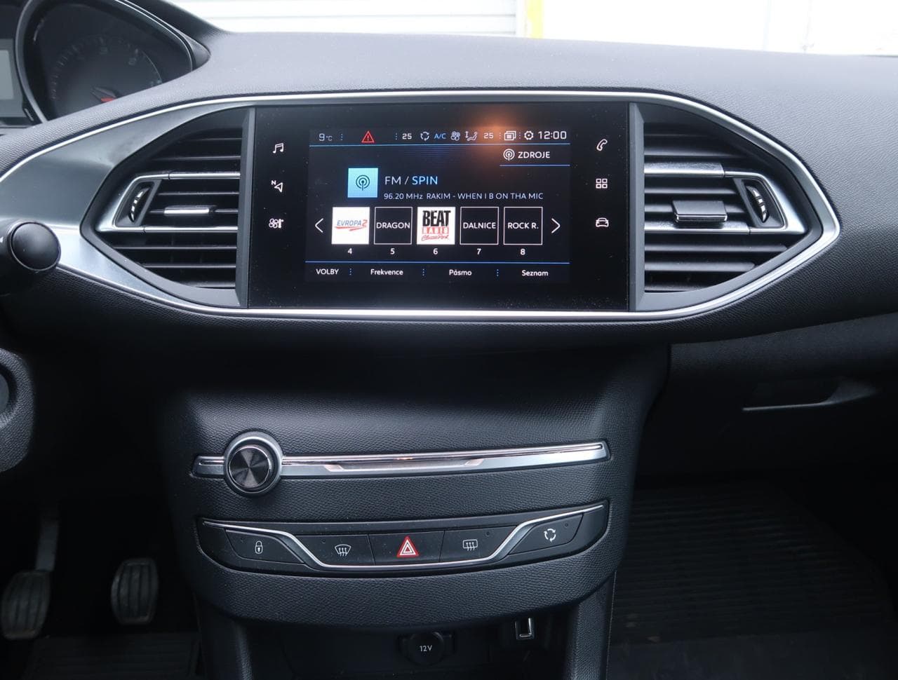 2019 Peugeot 308 - 18