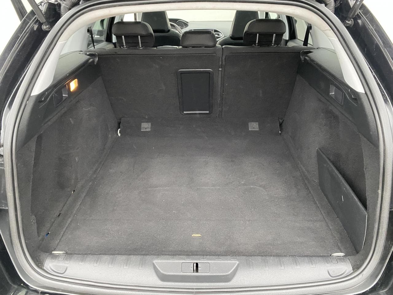 2016 Peugeot 308 - 7