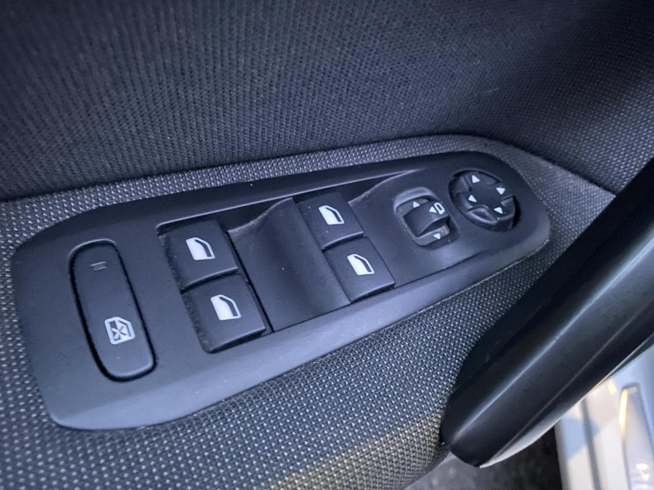 2019 Peugeot 308 - 11