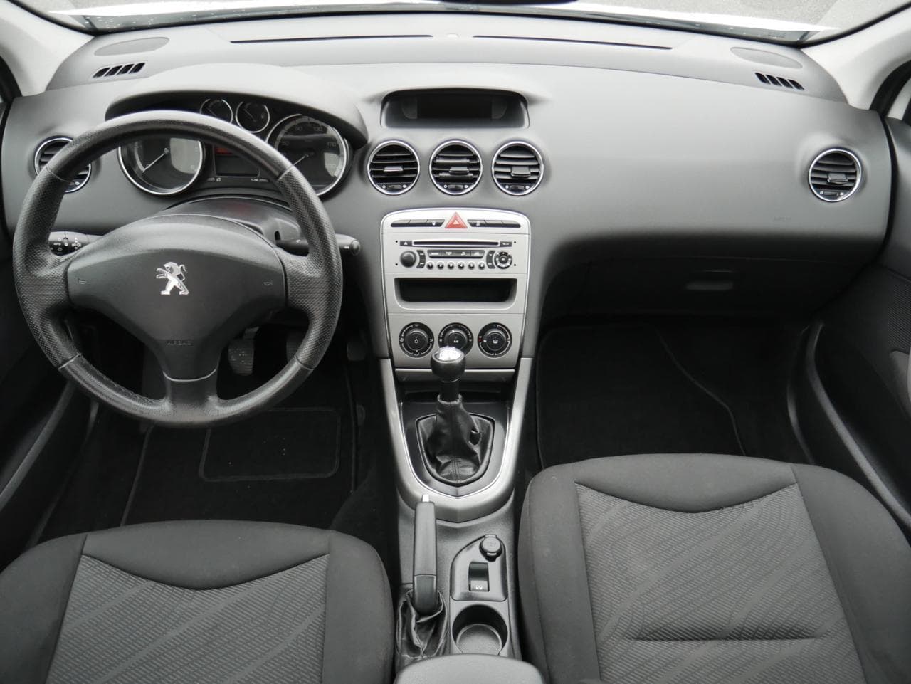 2013 Peugeot 308 - 8