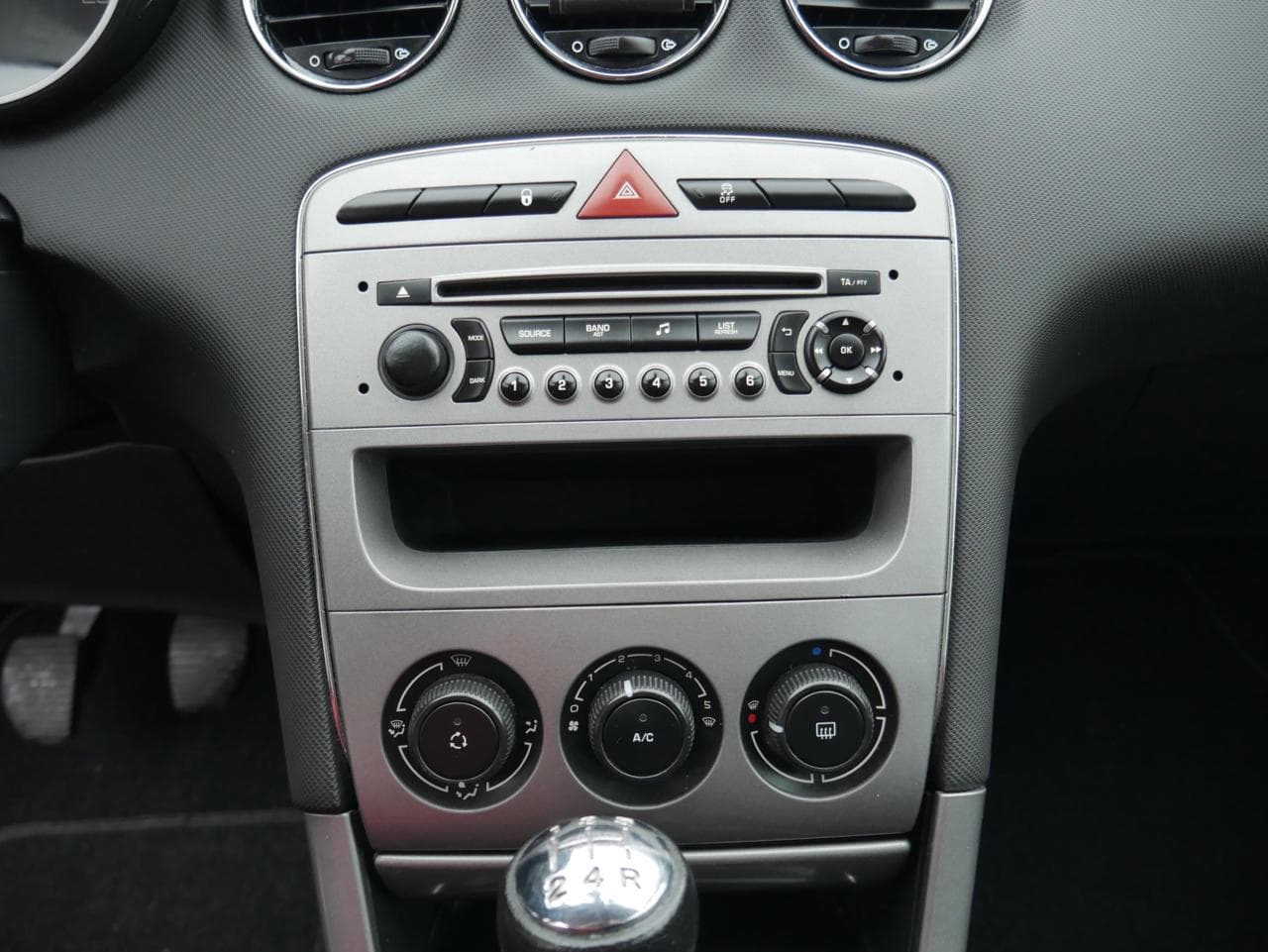 2013 Peugeot 308 - 11