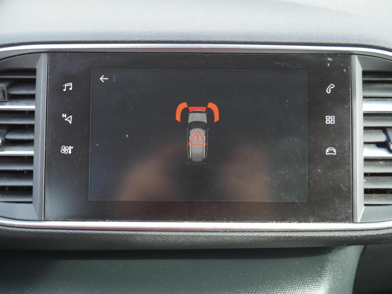 2018 Peugeot 308 - 15