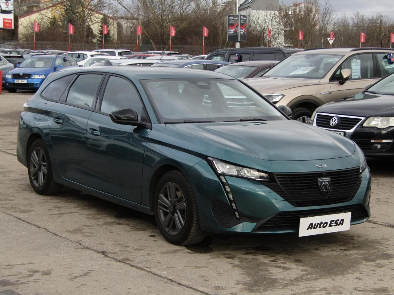 Peugeot 308 1.2PT, 1.maj, Serv.kniha, ČR kombi