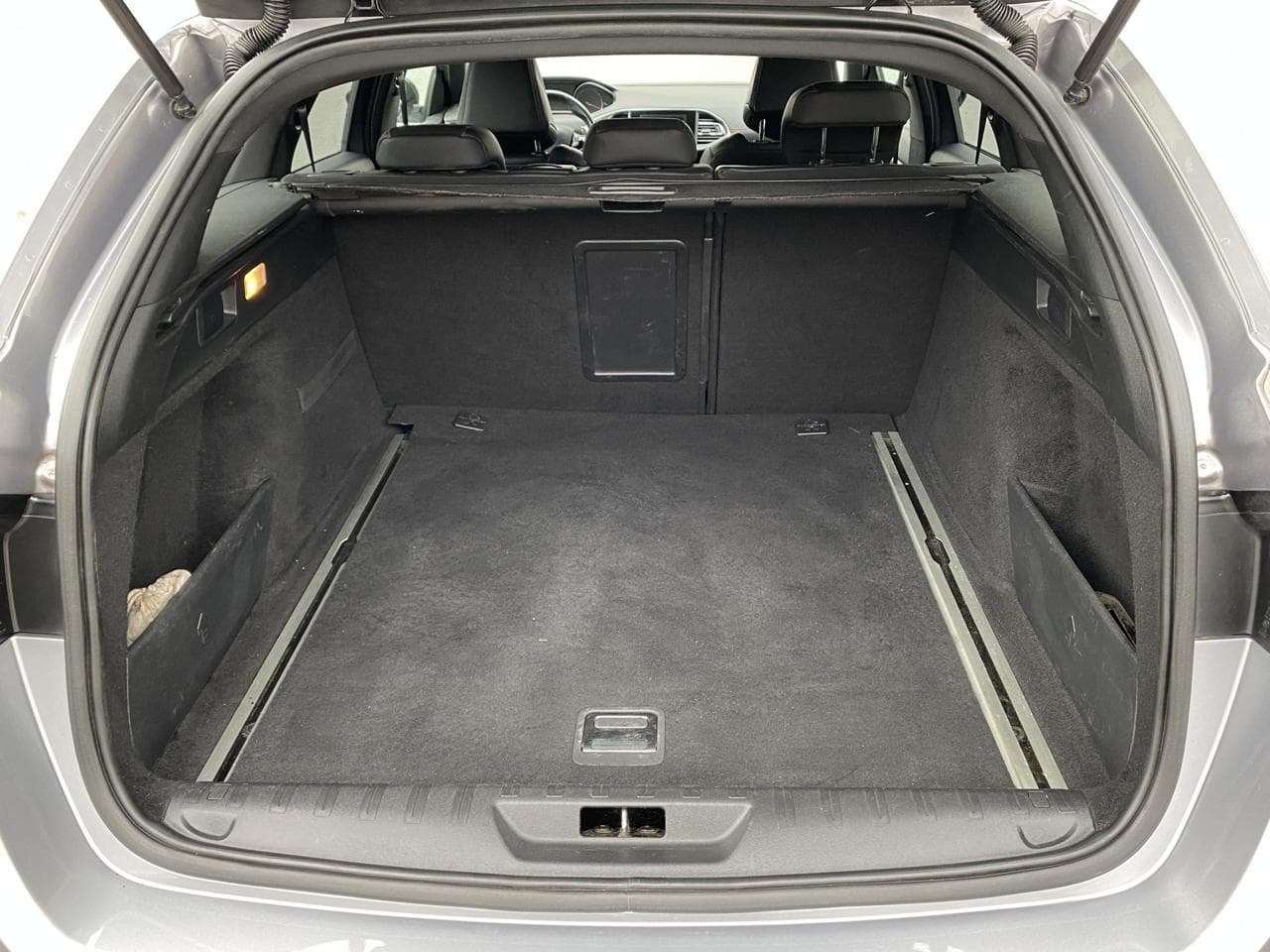 2016 Peugeot 308 - 7