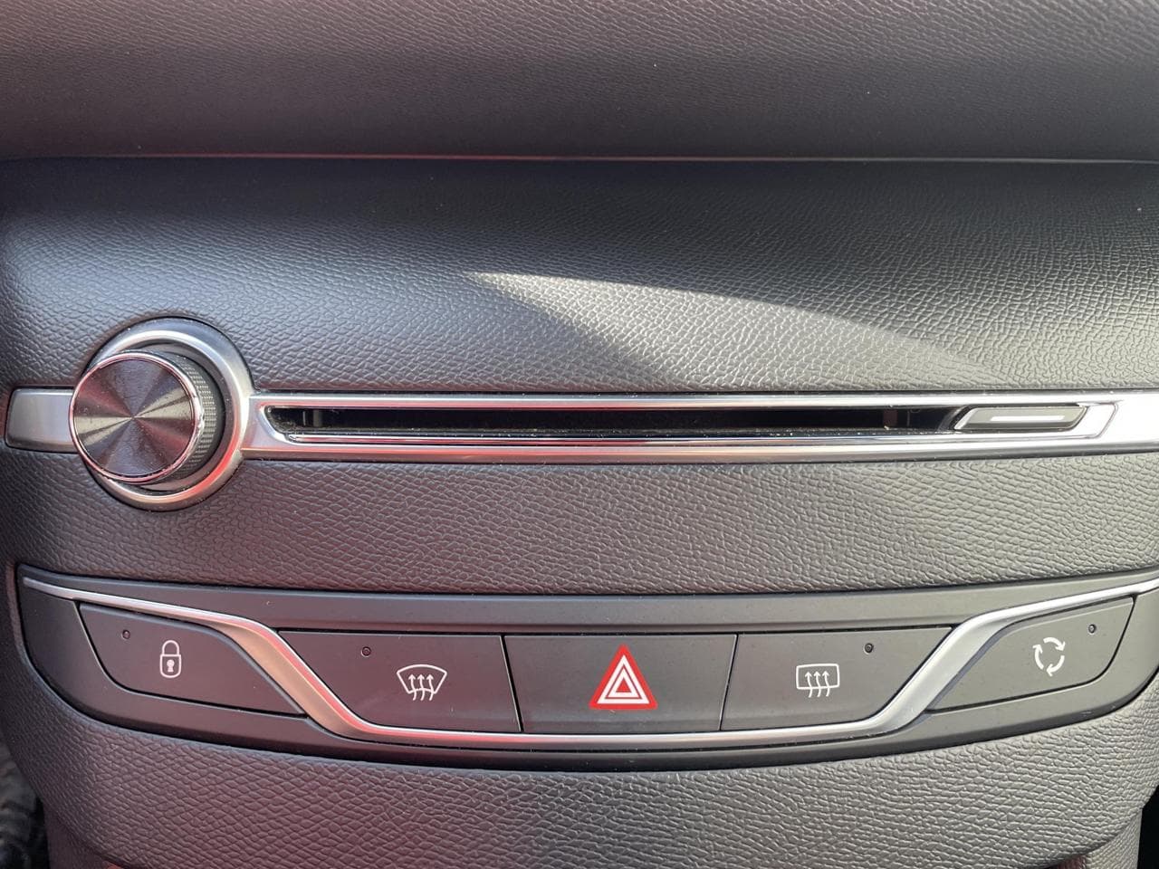 2017 Peugeot 308 - 14