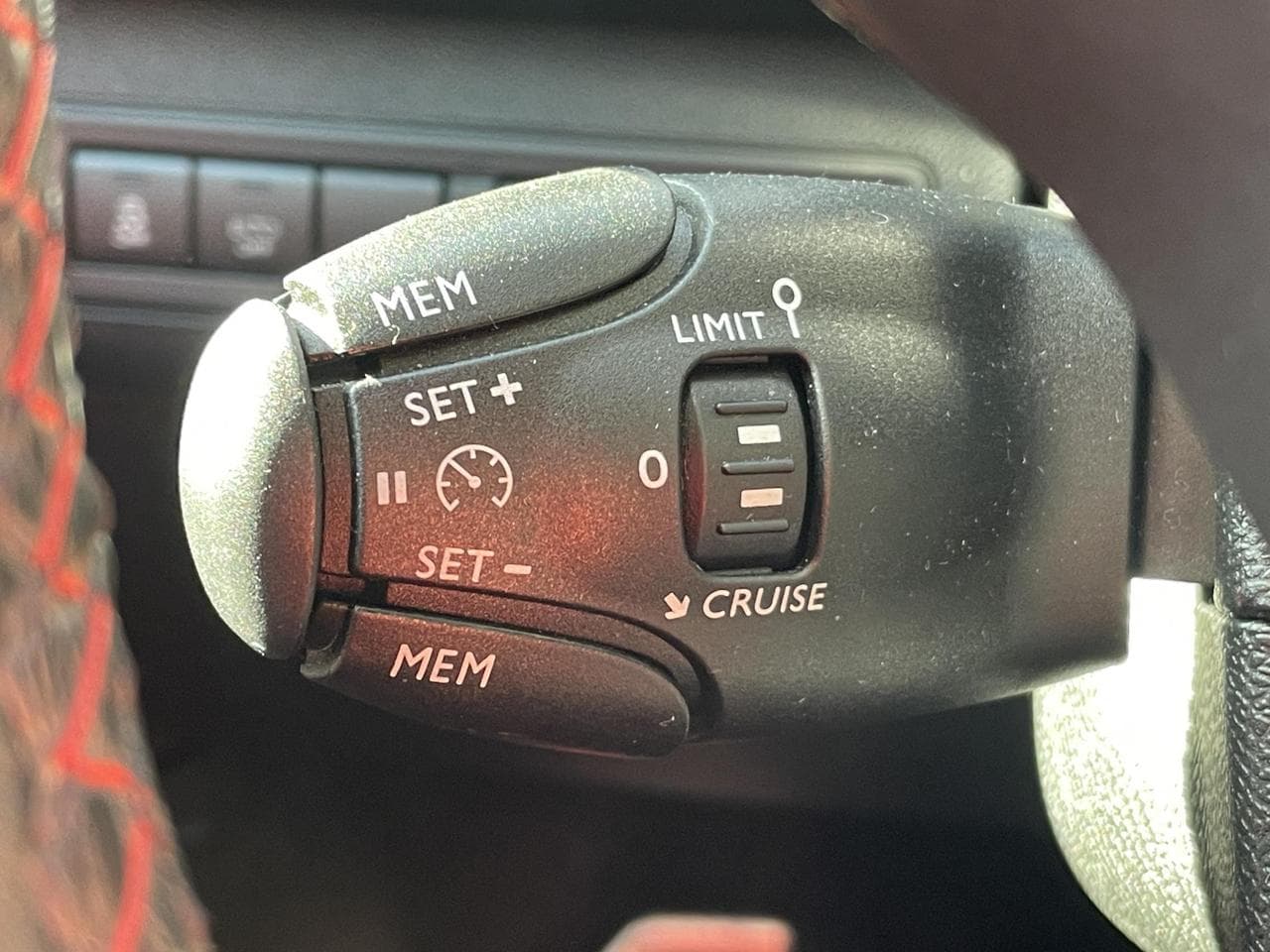 2017 Peugeot 308 - 20