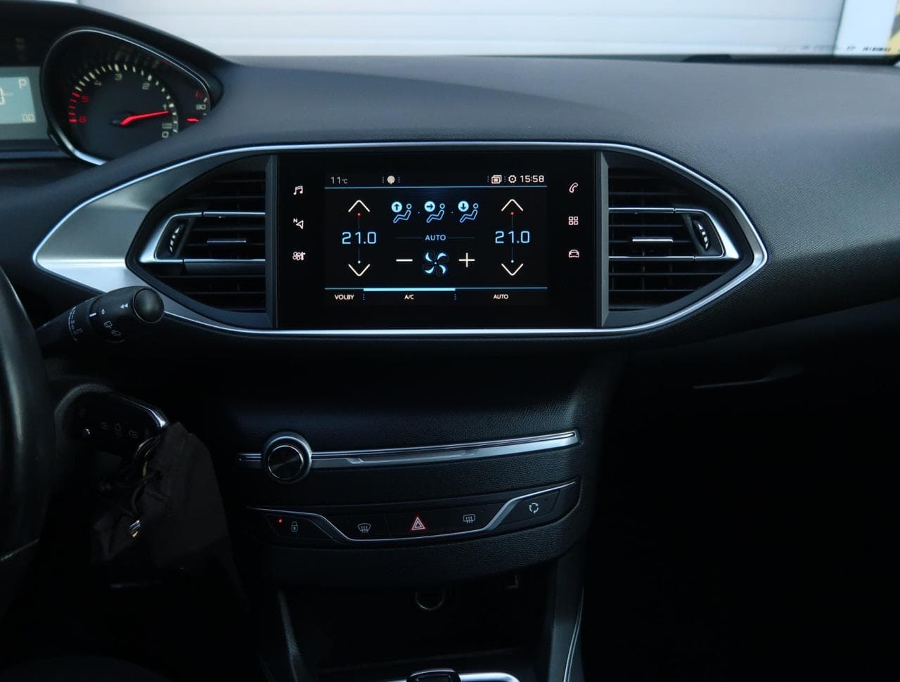 2019 Peugeot 308 - 18