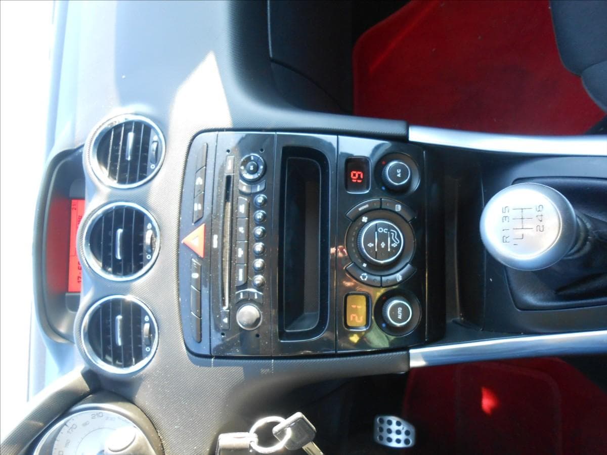 2009 Peugeot 308 - 13