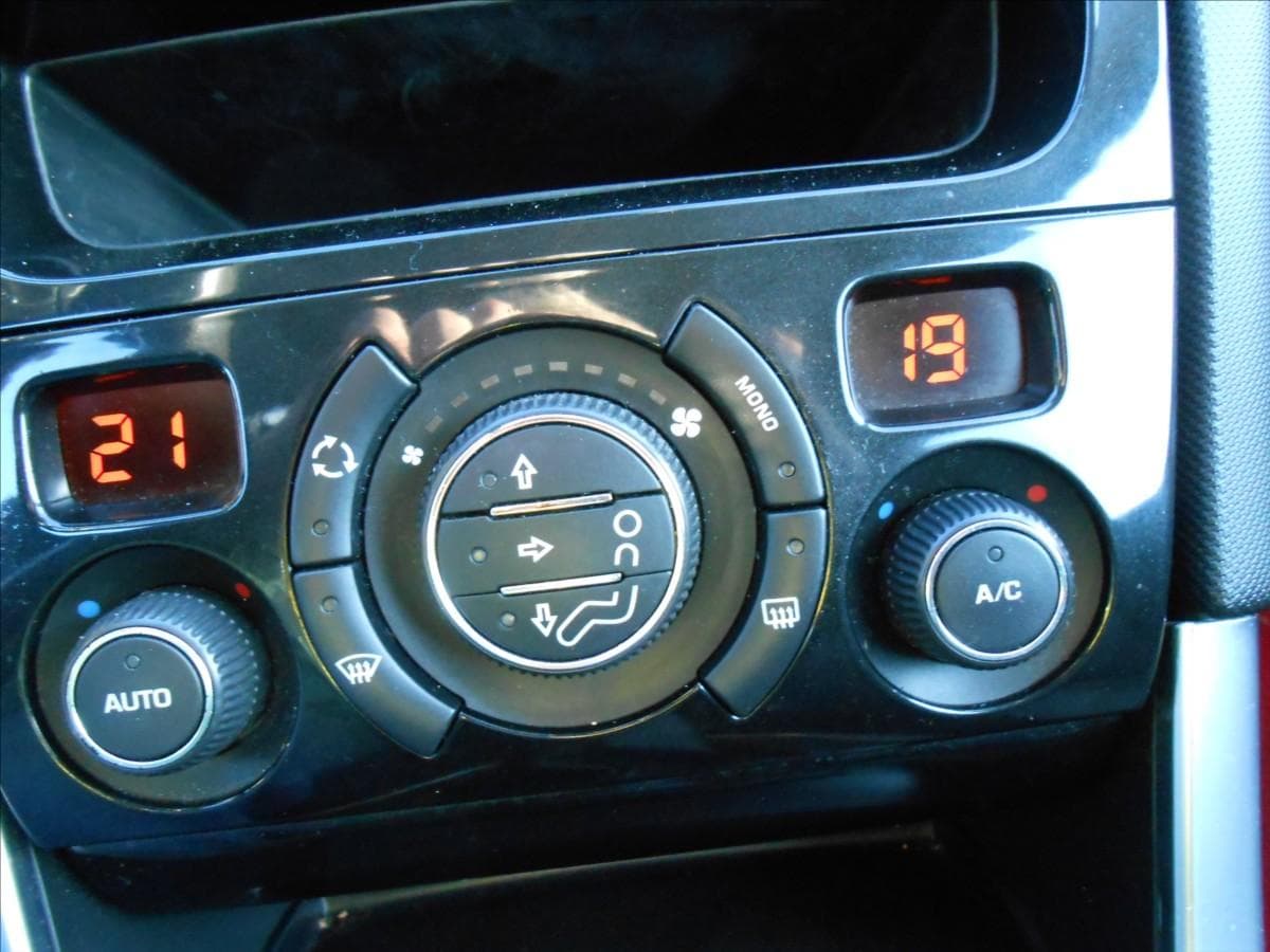 2009 Peugeot 308 - 11