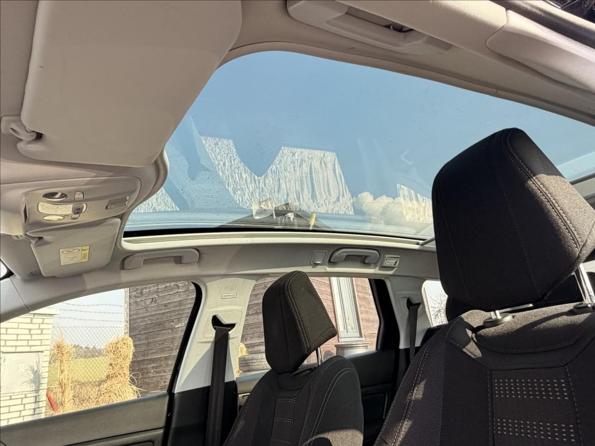 2015 Peugeot 308 - 9