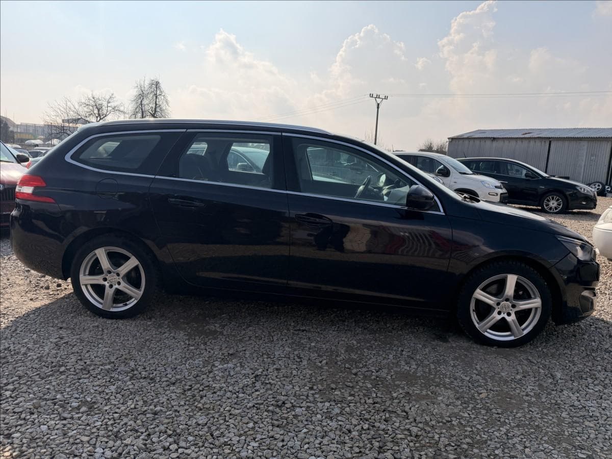 2015 Peugeot 308 - 4