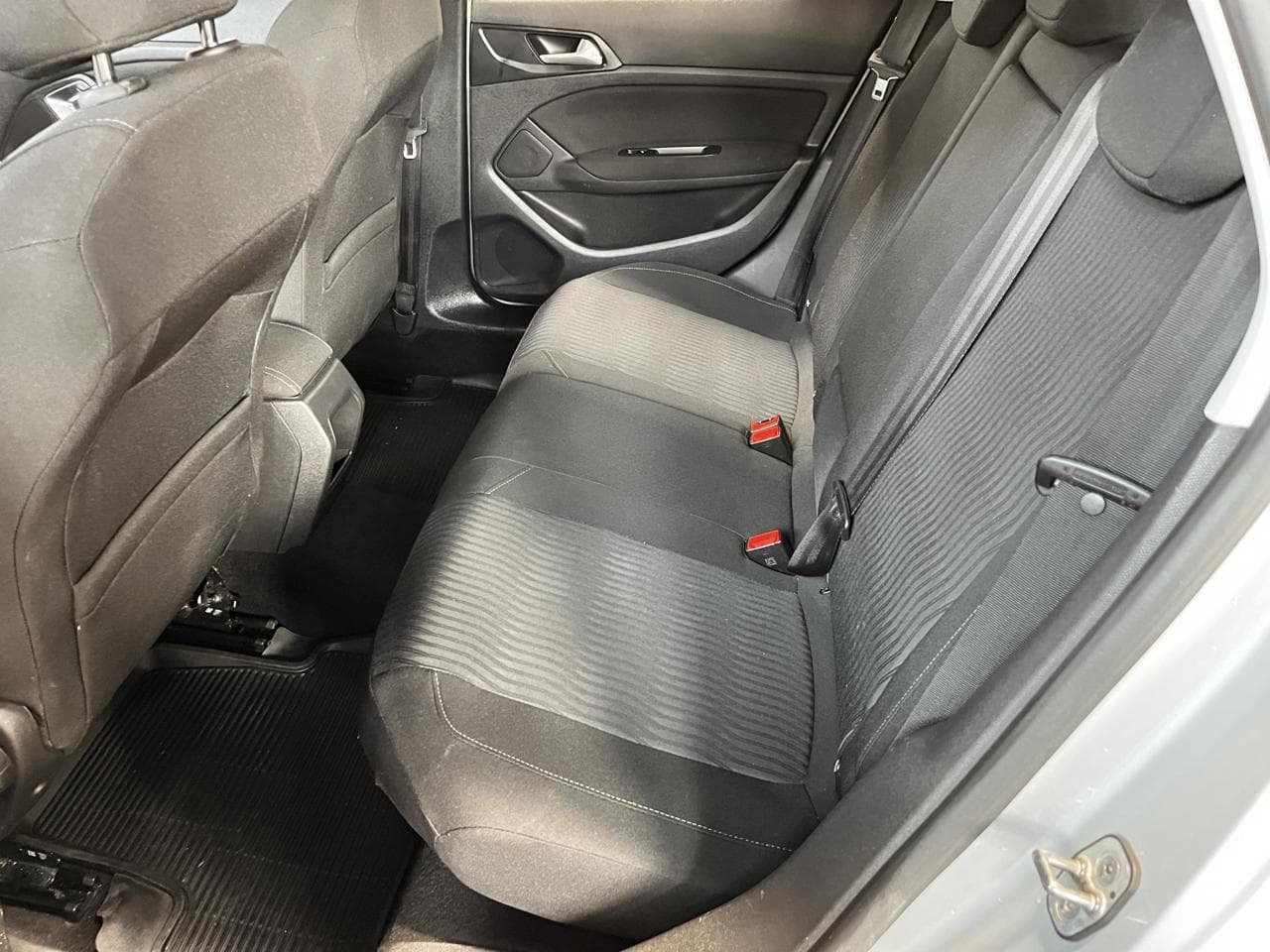 2017 Peugeot 308 - 10