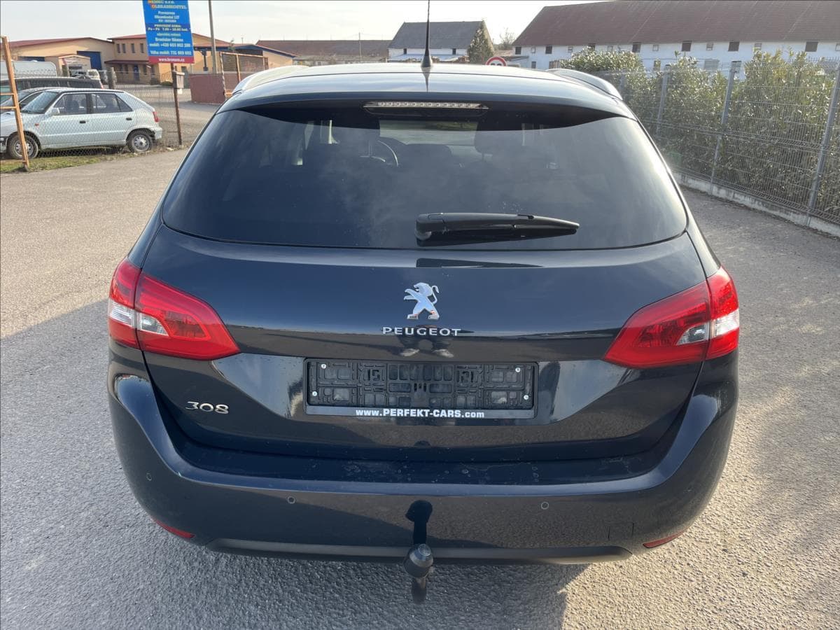 2018 Peugeot 308 - 7