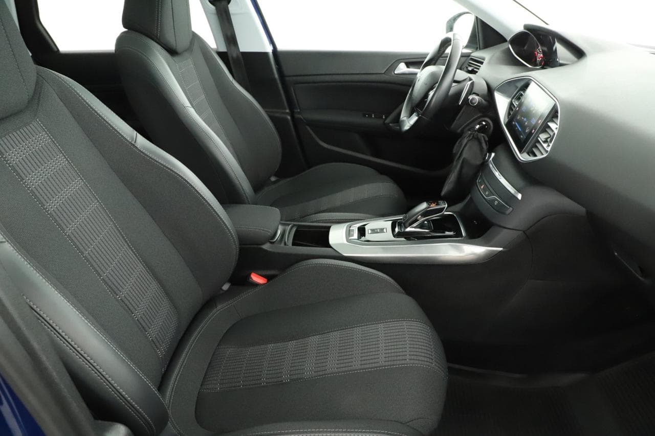 2019 Peugeot 308 - 10