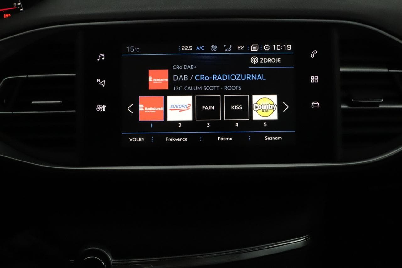 2019 Peugeot 308 - 16