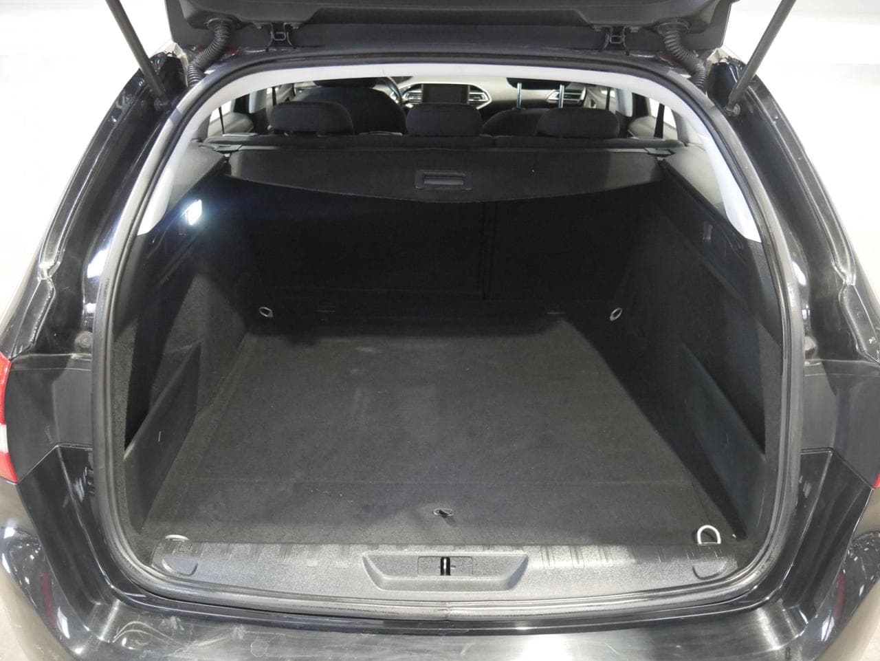 2016 Peugeot 308 - 7
