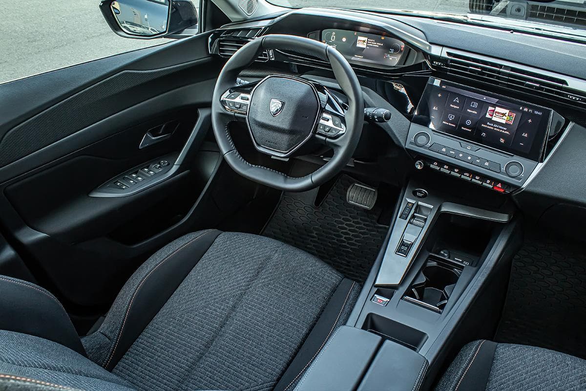 2025 Peugeot 308 - 10