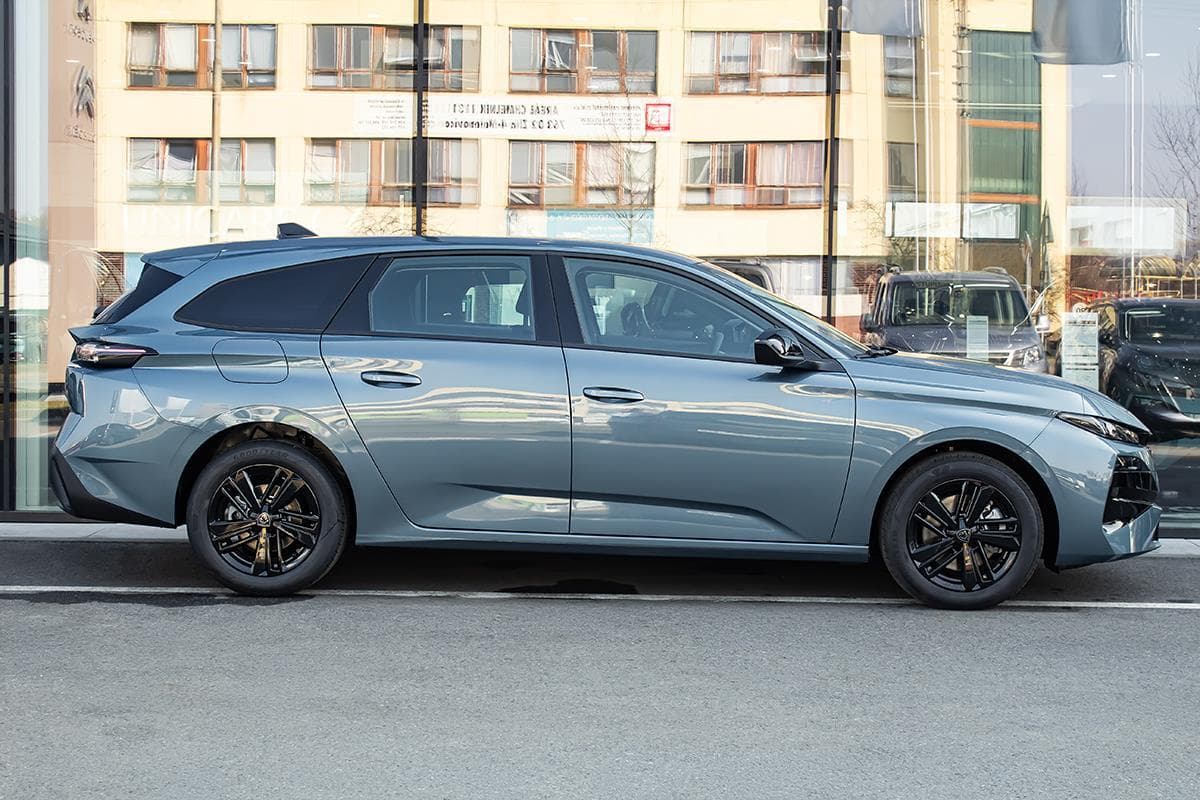 2025 Peugeot 308 - 4