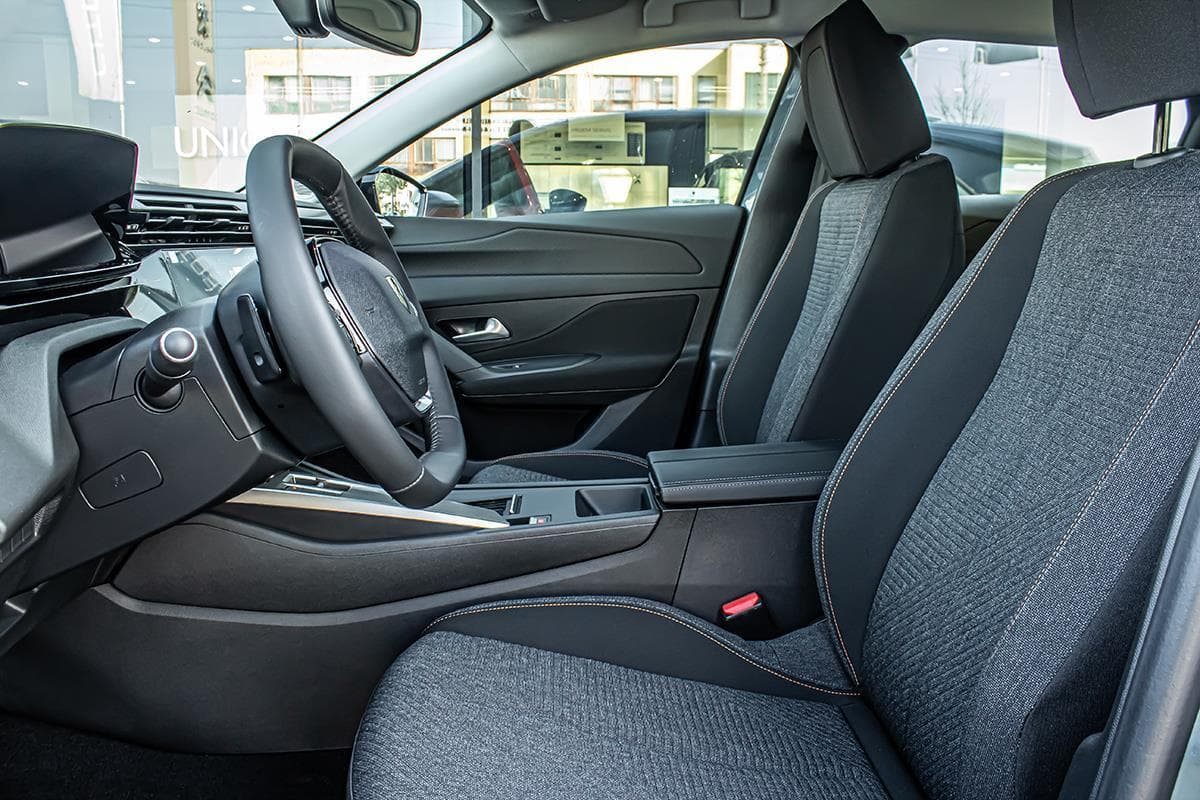 2025 Peugeot 308 - 9