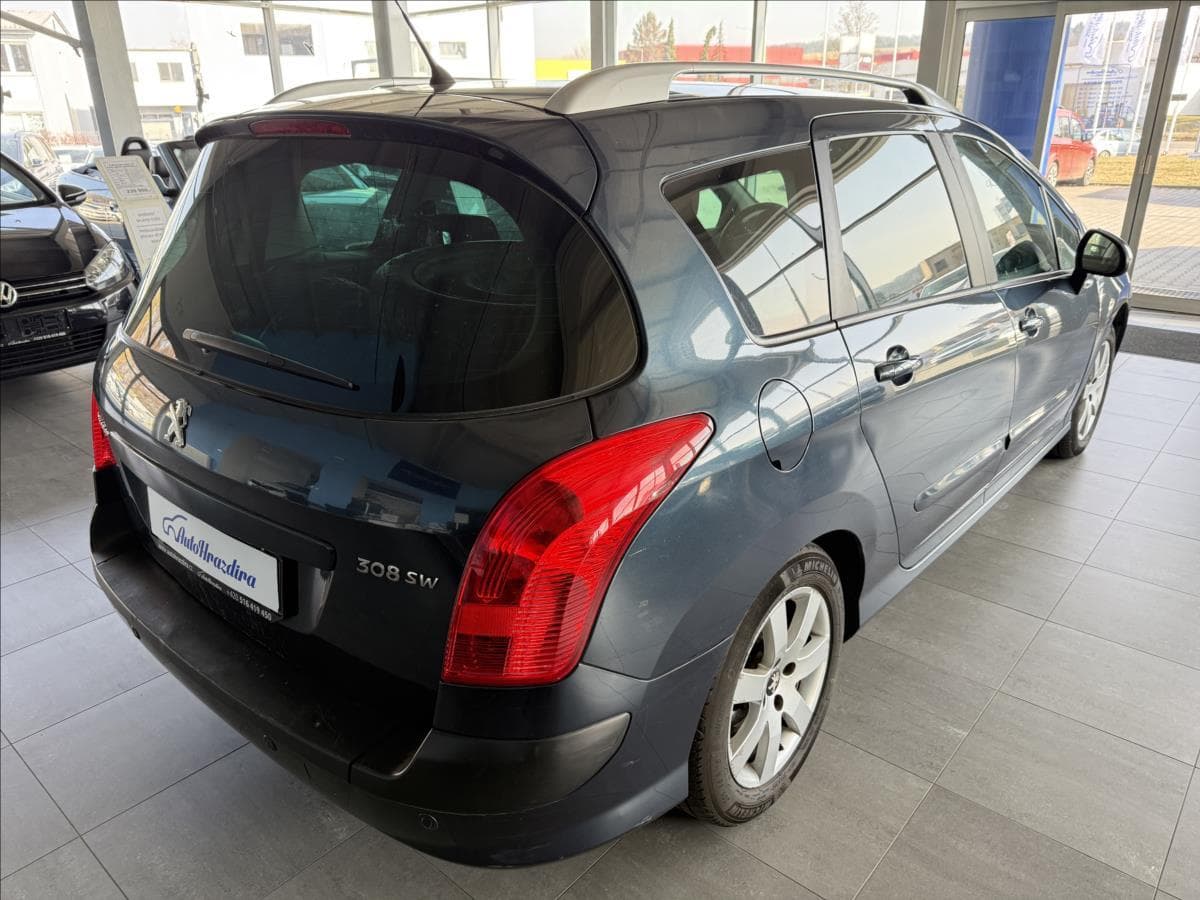 2012 Peugeot 308 - 6