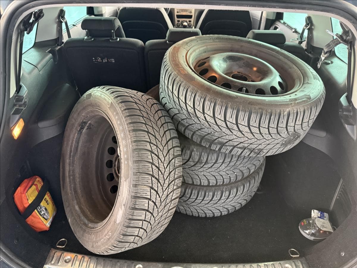 2012 Peugeot 308 - 20