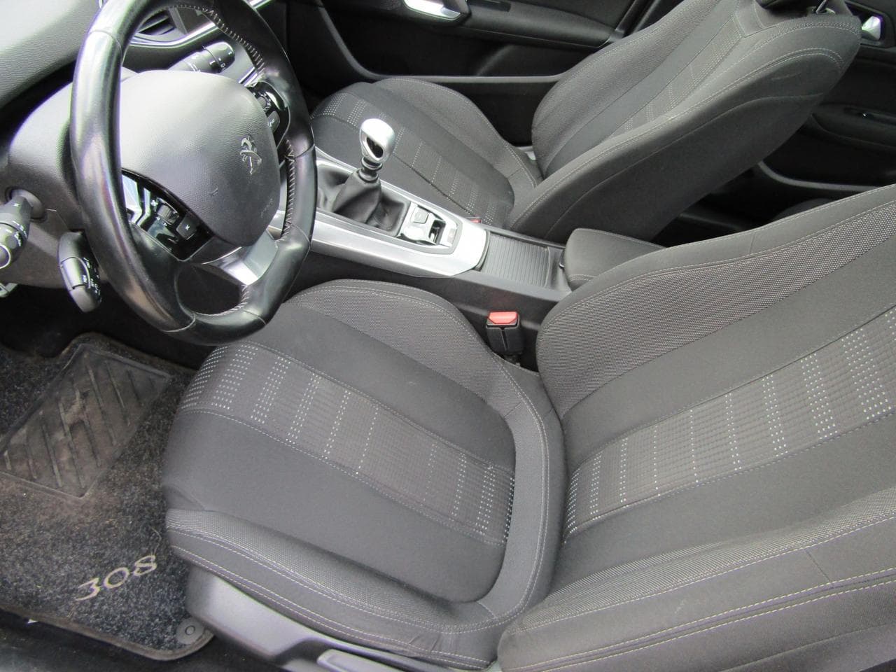 2016 Peugeot 308 - 9