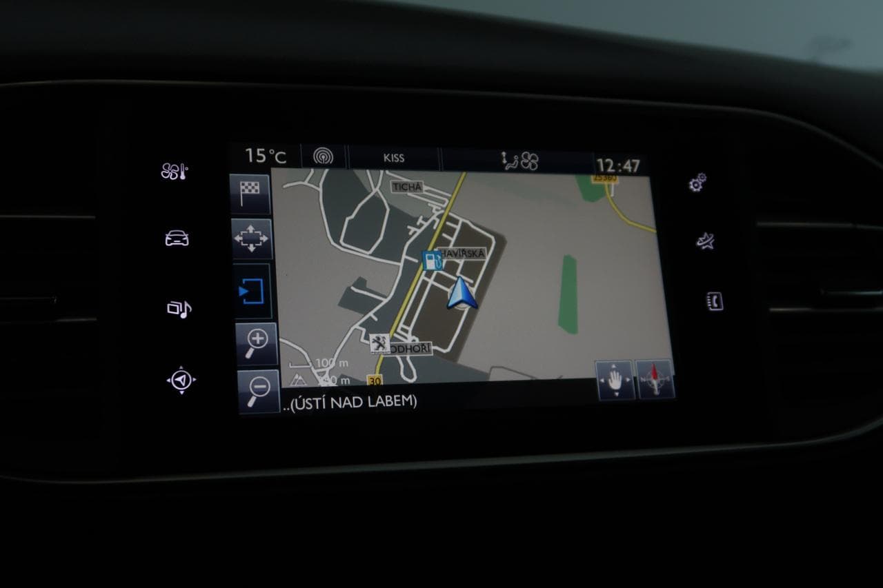 2016 Peugeot 308 - 19