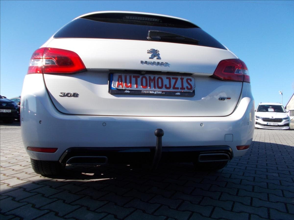 2015 Peugeot 308 - 15